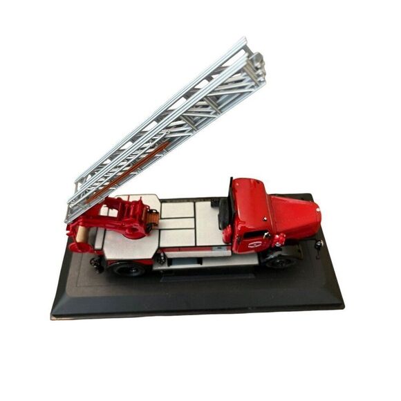 1944 Mercedes Benz L4500F Fire Truck Engine Diecast Toy Car Model Sig Series - Picture 7 of 9